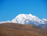 21 Gang Benchen From Lalung La The road from the Tong La dips slightly and then climbs to the Lalung La (5030m) which has a nice view of Gang Benchen to the northwest.